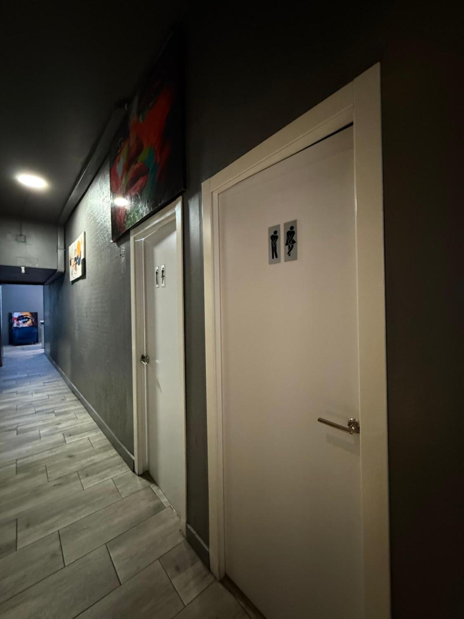 Hostel Rio Мадрид Екстериор снимка
