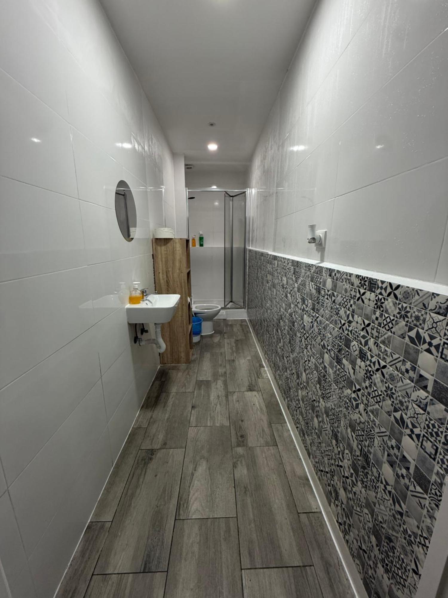Hostel Rio Мадрид Екстериор снимка