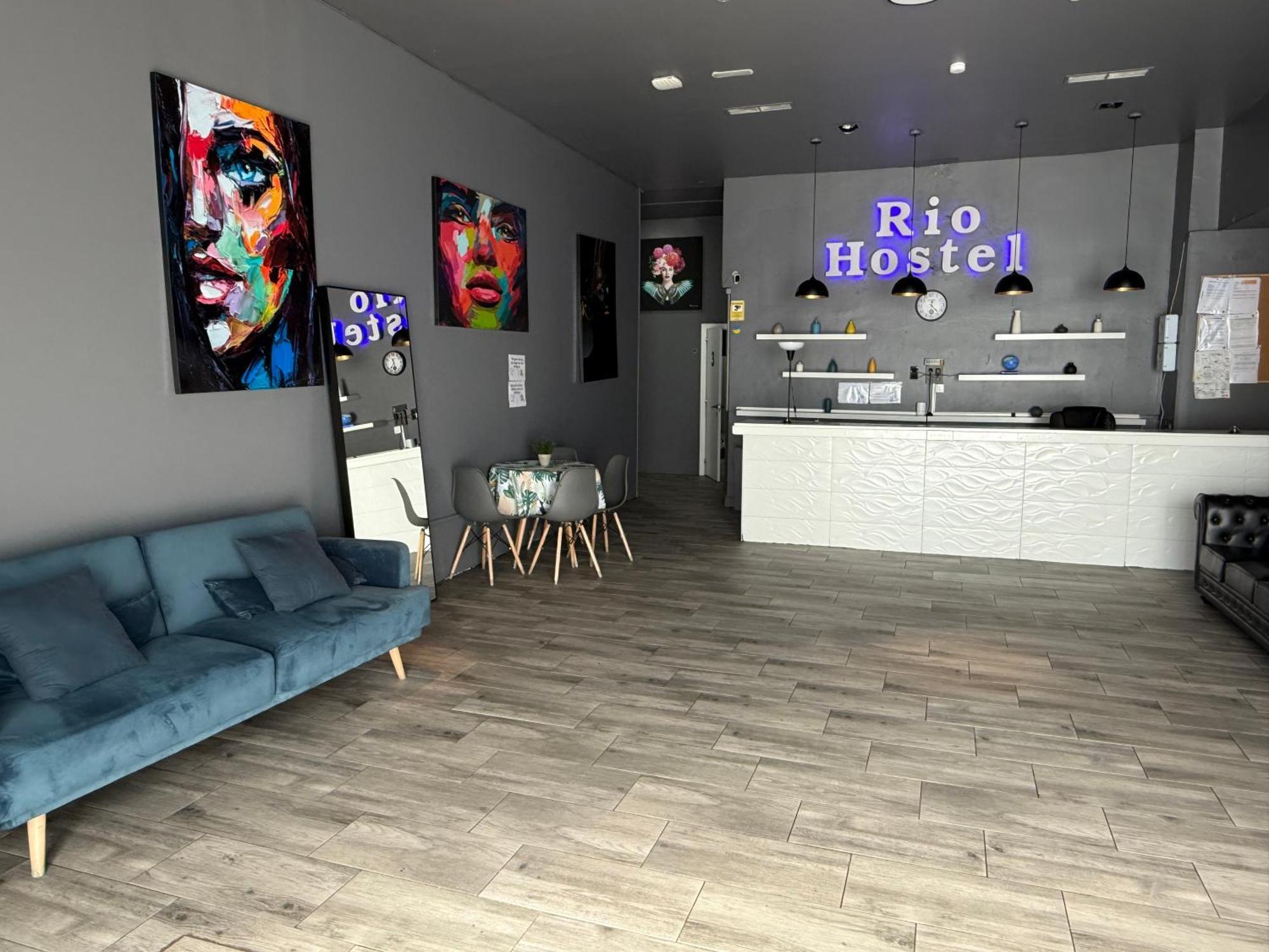Hostel Rio Мадрид Екстериор снимка