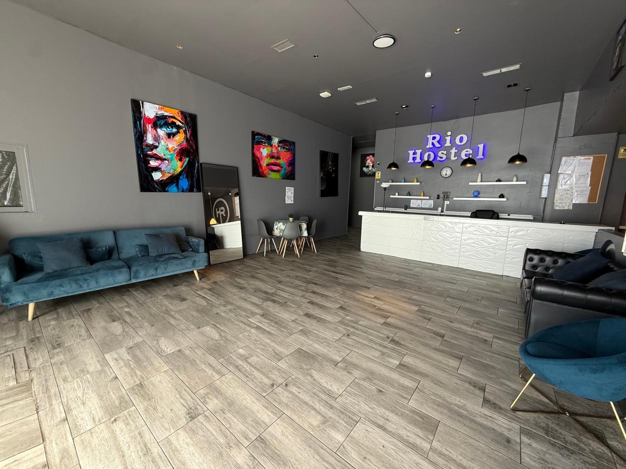 Hostel Rio Мадрид Екстериор снимка